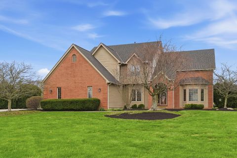 Photo of 11092 Red Fox Street, Canal Winchester, OH 43110 (MLS # 226008642)