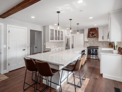 Tiny photo for 295 Beckley Lane, Dublin, OH 43017 (MLS # 226005779)