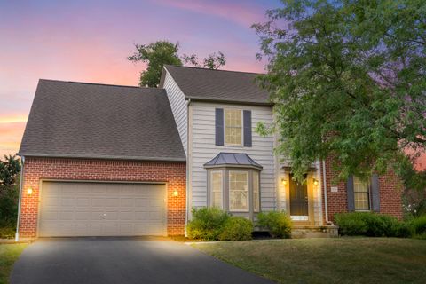 Photo of 9406 Cadogan Court, Powell, OH 43065 (MLS # 225032956)