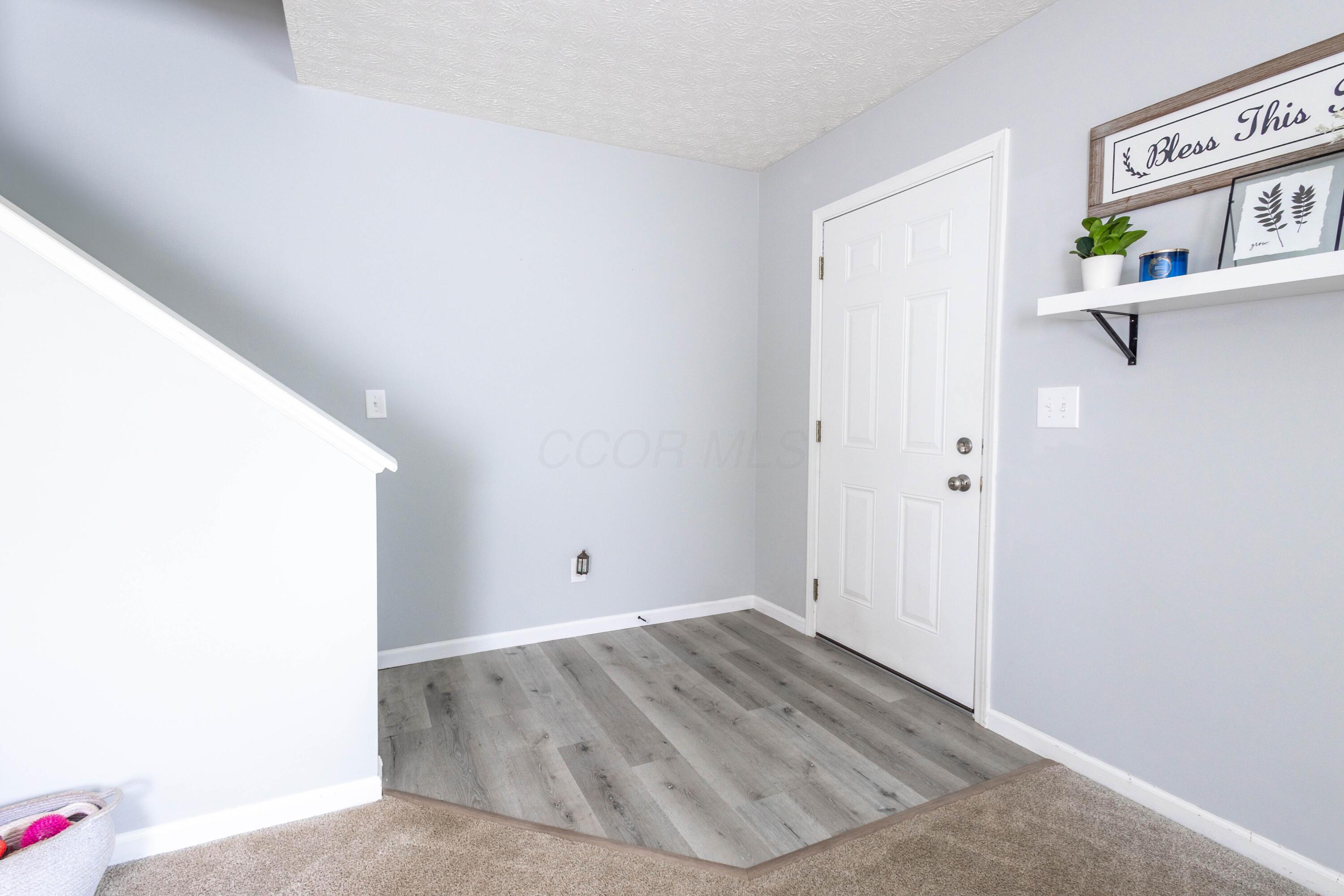 755 Woodington Drive, Pataskala, Ohio image 4