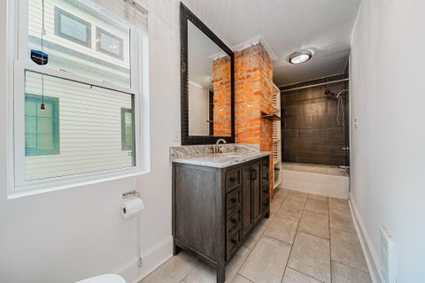Tiny photo for 590 W 2nd Avenue, Columbus, OH 43201 (MLS # 226022282)