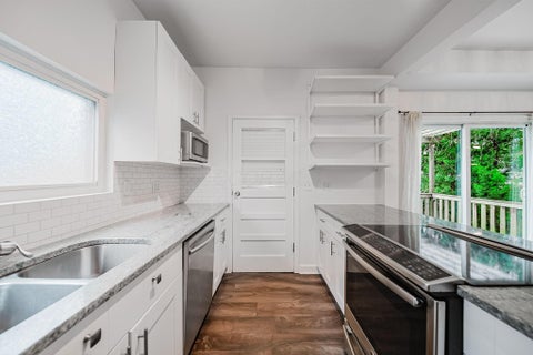 Tiny photo for 590 W 2nd Avenue, Columbus, OH 43201 (MLS # 226022282)