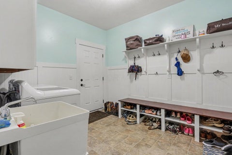 Tiny photo for 5265 Babbitt Road, New Albany, OH 43054 (MLS # 226029565)