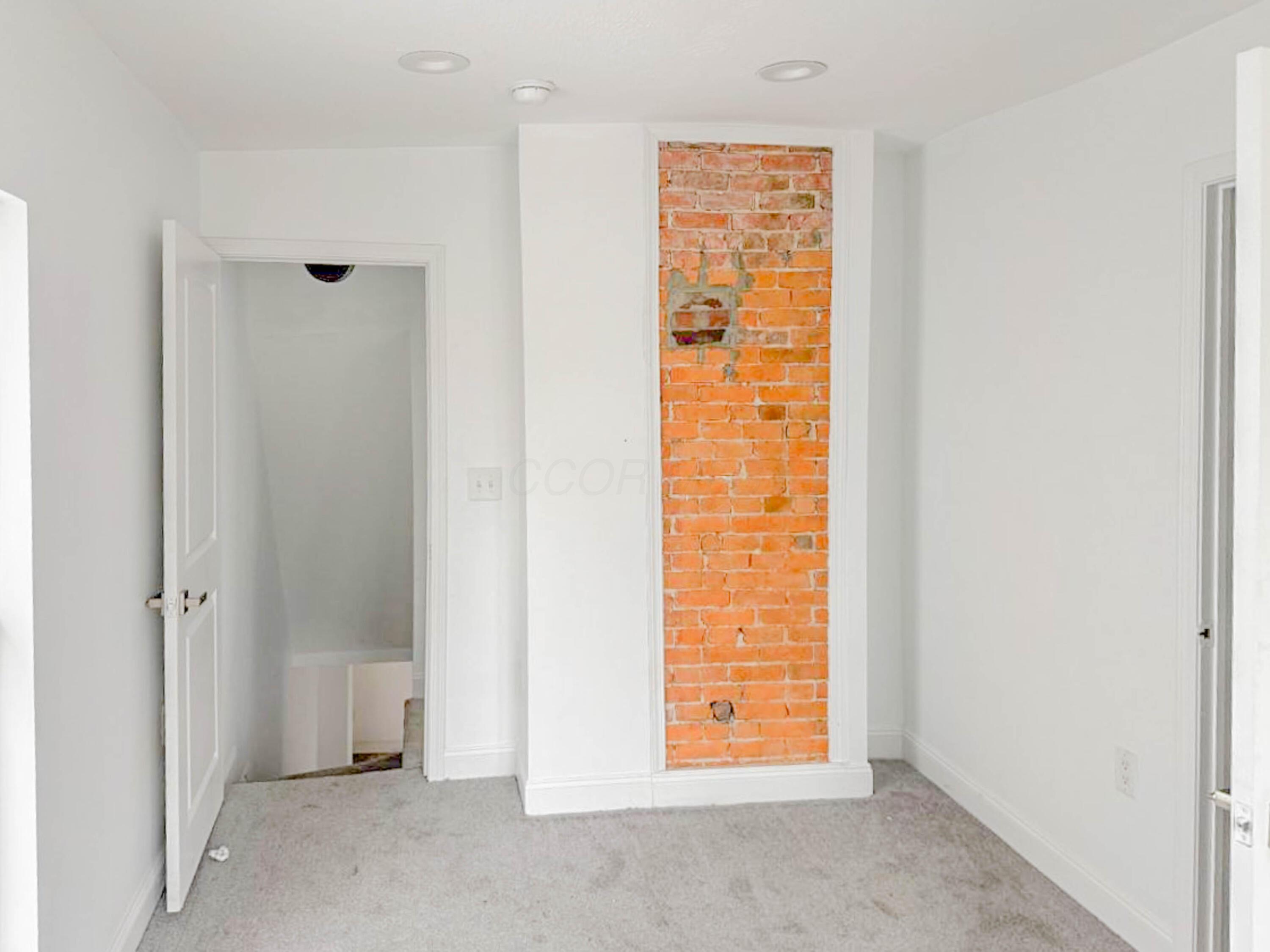 584 Kelton Avenue, Columbus, Ohio image 14