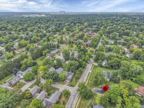 Tiny photo for 4375 Castleton Road, Upper Arlington, OH 43220 (MLS # 226029178)