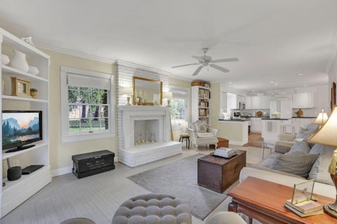 Tiny photo for 4375 Castleton Road, Upper Arlington, OH 43220 (MLS # 226029178)