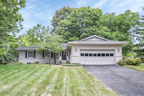 Tiny photo for 4375 Castleton Road, Upper Arlington, OH 43220 (MLS # 226029178)