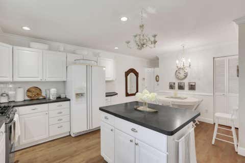 Tiny photo for 4375 Castleton Road, Upper Arlington, OH 43220 (MLS # 226029178)
