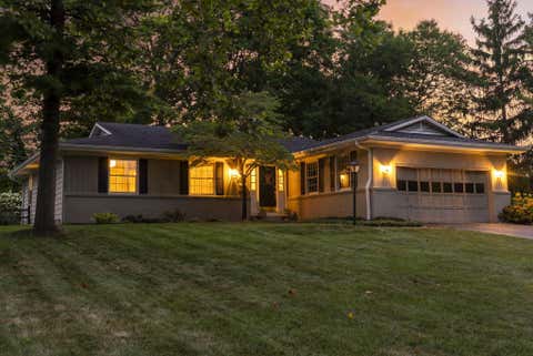 Tiny photo for 4375 Castleton Road, Upper Arlington, OH 43220 (MLS # 226029178)