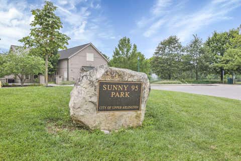 Tiny photo for 4375 Castleton Road, Upper Arlington, OH 43220 (MLS # 226029178)