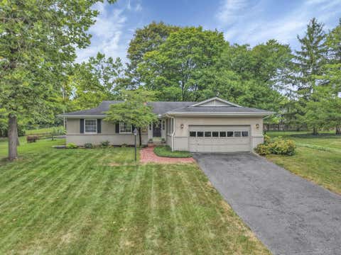 Tiny photo for 4375 Castleton Road, Upper Arlington, OH 43220 (MLS # 226029178)