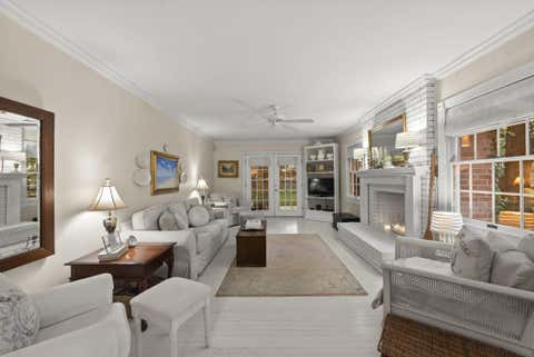 Tiny photo for 4375 Castleton Road, Upper Arlington, OH 43220 (MLS # 226029178)