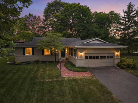 Tiny photo for 4375 Castleton Road, Upper Arlington, OH 43220 (MLS # 226029178)
