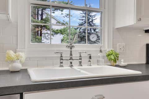 Tiny photo for 4375 Castleton Road, Upper Arlington, OH 43220 (MLS # 226029178)