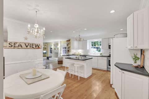 Tiny photo for 4375 Castleton Road, Upper Arlington, OH 43220 (MLS # 226029178)