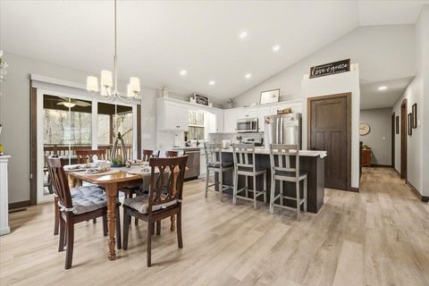 Tiny photo for 353 Valleybrook Circle, Howard, OH 43028 (MLS # 226012311)