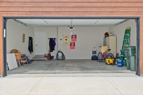 Tiny photo for 353 Valleybrook Circle, Howard, OH 43028 (MLS # 226012311)