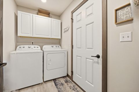 Tiny photo for 353 Valleybrook Circle, Howard, OH 43028 (MLS # 226012311)