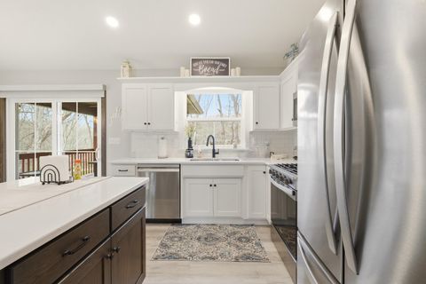 Tiny photo for 353 Valleybrook Circle, Howard, OH 43028 (MLS # 226012311)