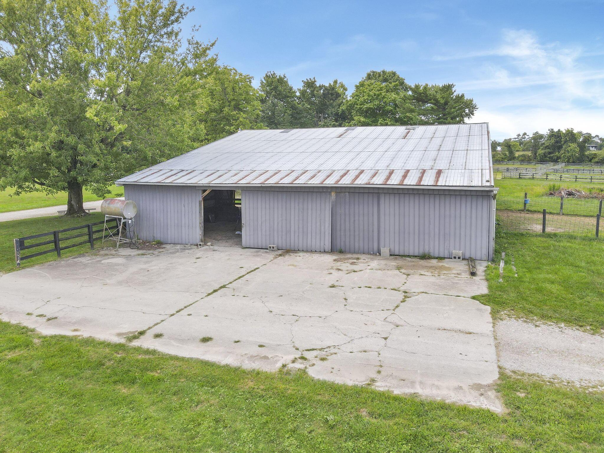 8824/8826 Morse Road SW