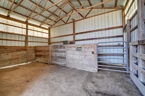 Tiny photo for 6040 Pinecrest Drive, Zanesville, OH 43701 (MLS # 226007009)