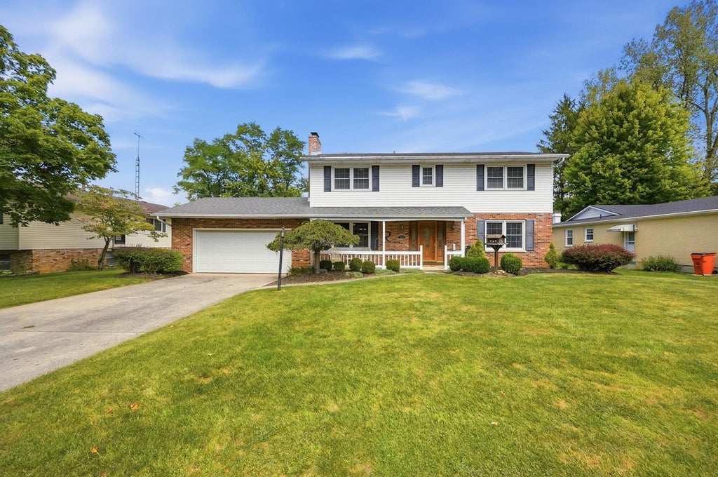 Photo of 742 Hartford Drive, Springfield, OH 45503 (MLS # 226037349)