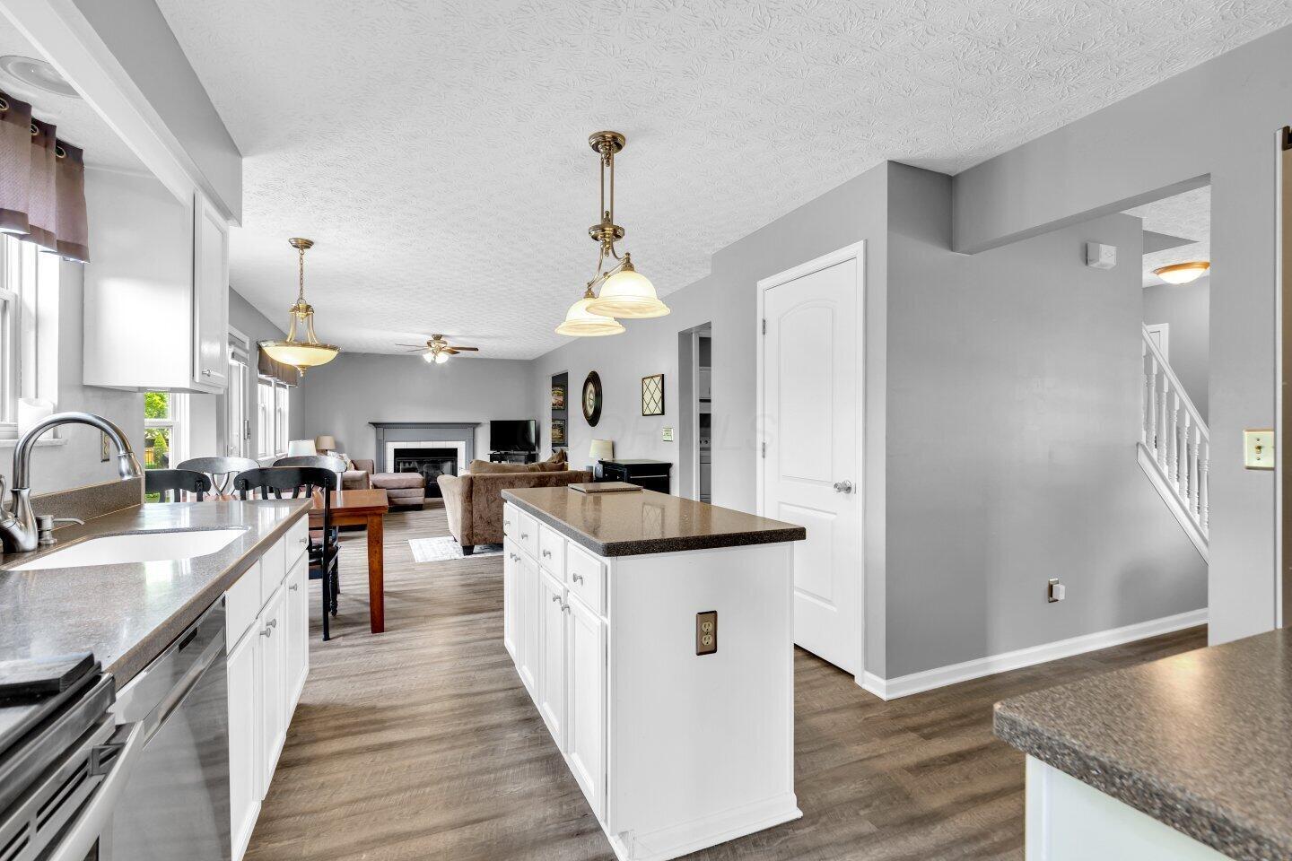 1347 Aniko Avenue, Lewis Center, Ohio image 17