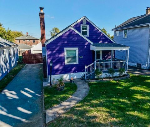 Photo of 586 S Hague Avenue, Columbus, OH 43204 (MLS # 225039439)
