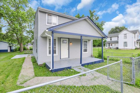 Photo of 1971 Reese Avenue, Columbus, OH 43207 (MLS # 226023308)