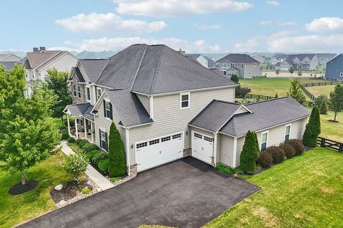 Tiny photo for 727 Regency Bend, Delaware, OH 43015 (MLS # 226028110)