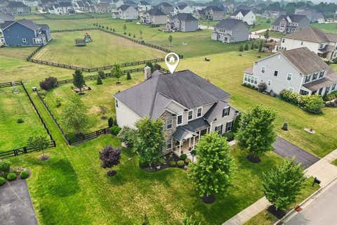 Tiny photo for 727 Regency Bend, Delaware, OH 43015 (MLS # 226028110)