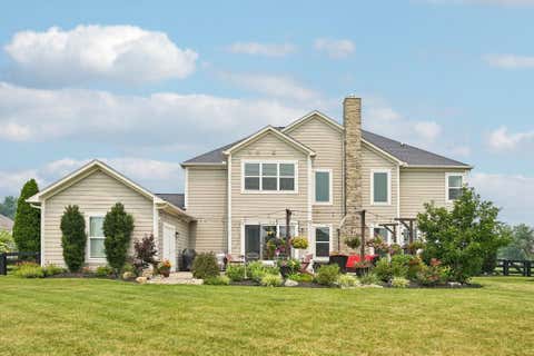 Tiny photo for 727 Regency Bend, Delaware, OH 43015 (MLS # 226028110)