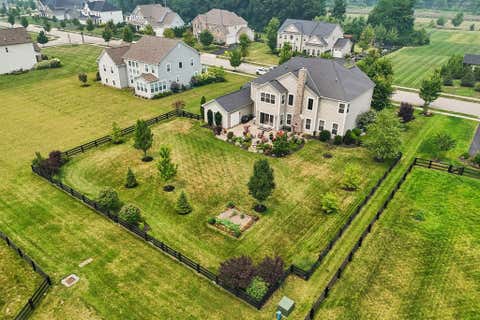 Tiny photo for 727 Regency Bend, Delaware, OH 43015 (MLS # 226028110)