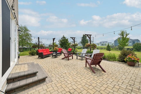 Tiny photo for 727 Regency Bend, Delaware, OH 43015 (MLS # 226028110)