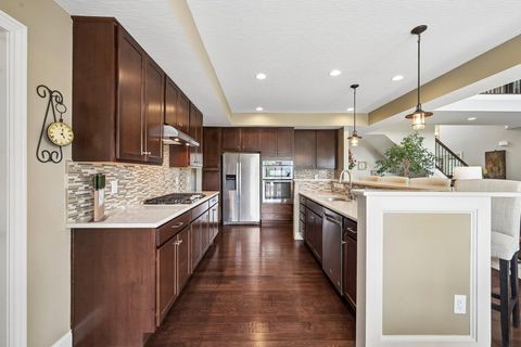 Tiny photo for 727 Regency Bend, Delaware, OH 43015 (MLS # 226028110)