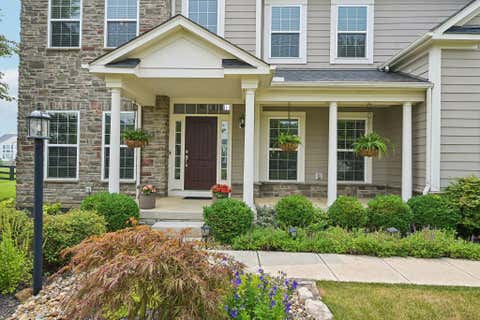Tiny photo for 727 Regency Bend, Delaware, OH 43015 (MLS # 226028110)