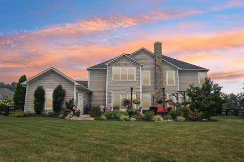 Tiny photo for 727 Regency Bend, Delaware, OH 43015 (MLS # 226028110)