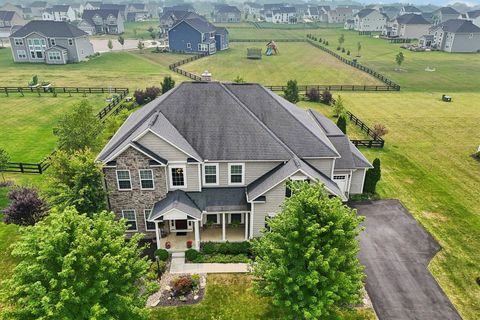 Tiny photo for 727 Regency Bend, Delaware, OH 43015 (MLS # 226028110)