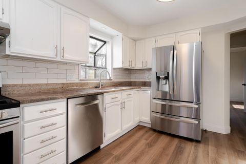 Tiny photo for 2135 Wesleyan Drive, Columbus, OH 43221 (MLS # 225044211)