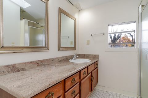 Tiny photo for 2135 Wesleyan Drive, Columbus, OH 43221 (MLS # 225044211)