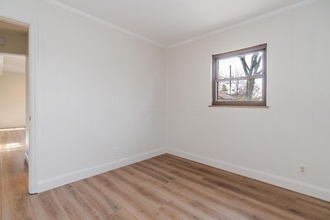 Tiny photo for 2135 Wesleyan Drive, Columbus, OH 43221 (MLS # 225044211)