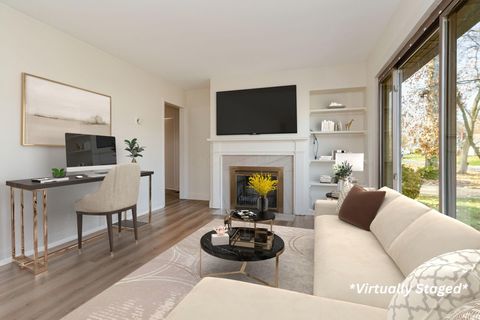 Tiny photo for 2135 Wesleyan Drive, Columbus, OH 43221 (MLS # 225044211)