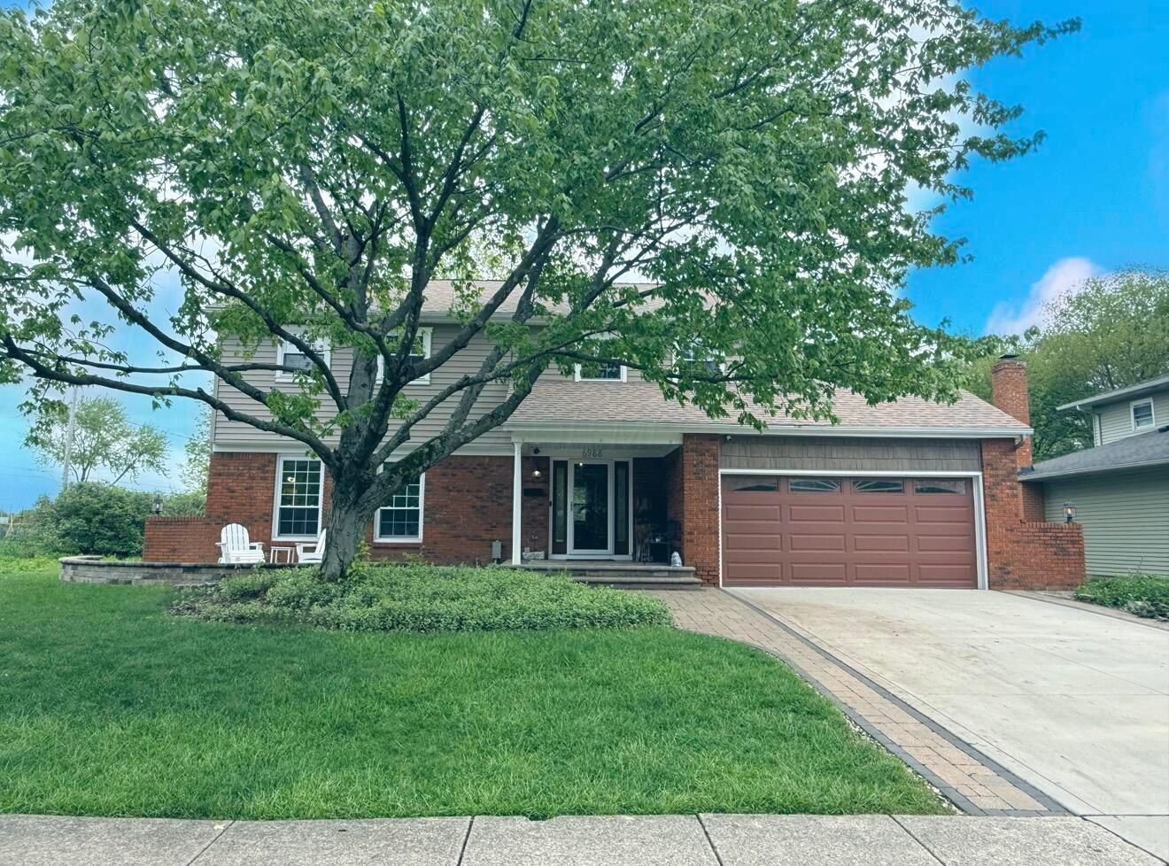 6988 Eastview Drive