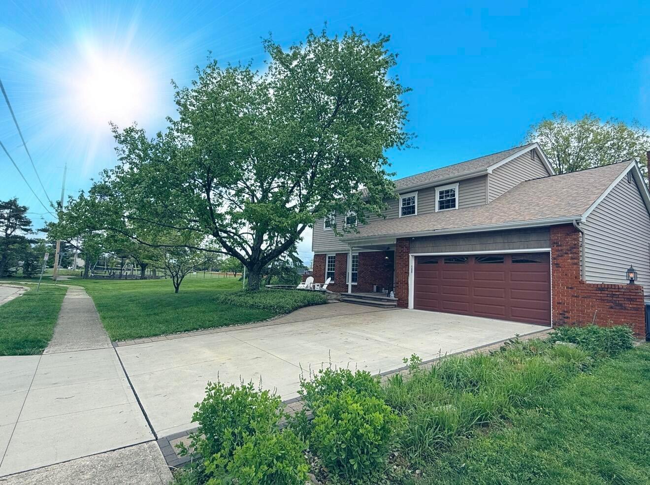 6988 Eastview Drive