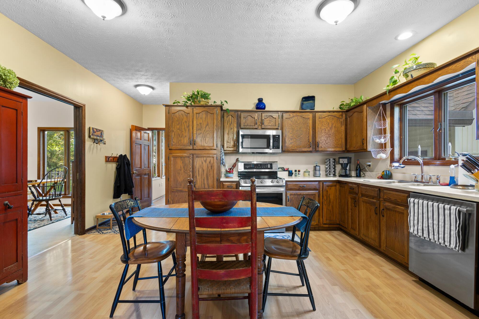 690 Cheshire Road, Delaware, Ohio image 29