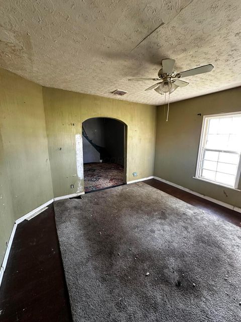 Tiny photo for 20 Conley Avenue, Newark, OH 43055 (MLS # 226015048)