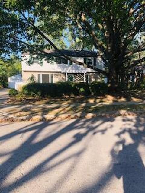 Photo of 218 Darbyhurst Road, Columbus, OH 43228 (MLS # 225039771)
