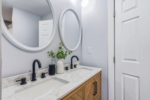 Tiny photo for 1036 Miller Avenue, Columbus, OH 43206 (MLS # 226022125)