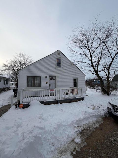 Photo of 361 N Algonquin Avenue, Columbus, OH 43204 (MLS # 226011616)