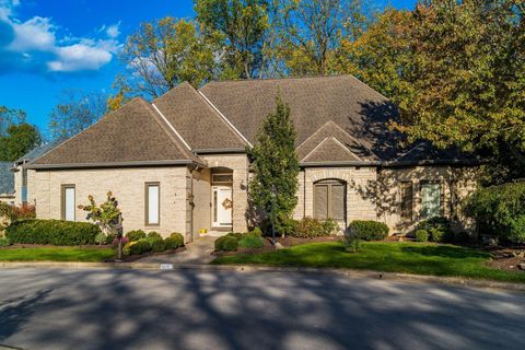 Photo of 4270 Llanfair Court, Columbus, OH 43221 (MLS # 225040938) Photo of 4270 Llanfair Court, Columbus, OH 43221 (MLS # 225040938)